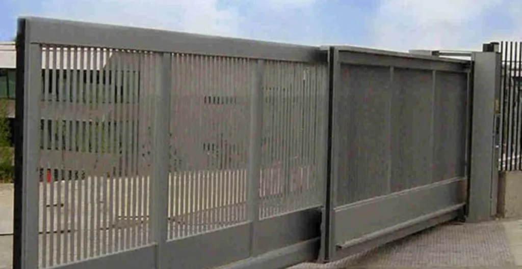 retractable-telescopic-gates